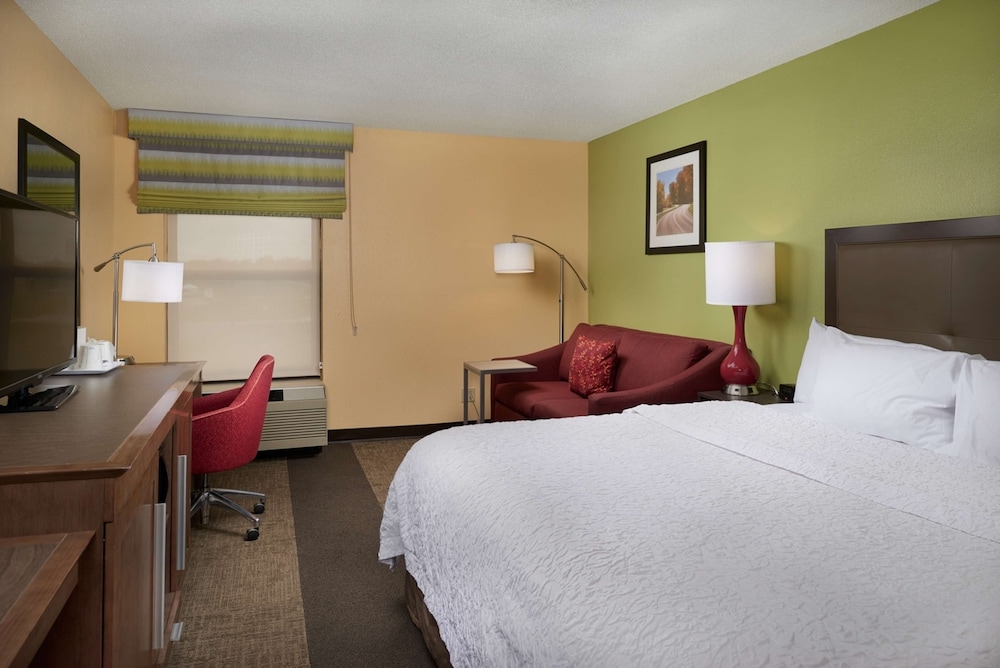 Hampton Inn Shelbyville - photo 11