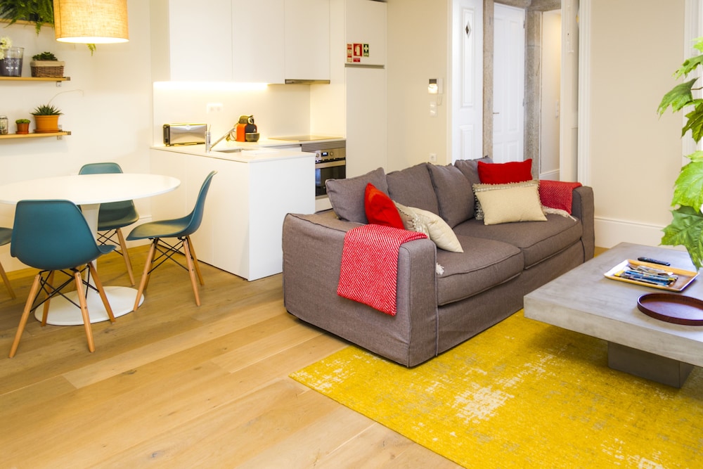 Liiiving in Porto Central Garden Flat — 4-Star Luxury Hotel in Porto, Portugal