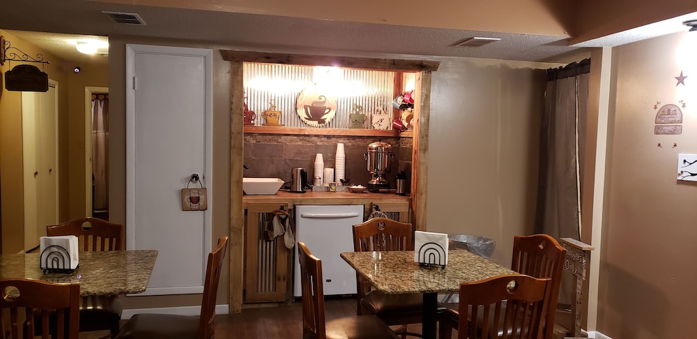Kansas Country Inn - photo 46