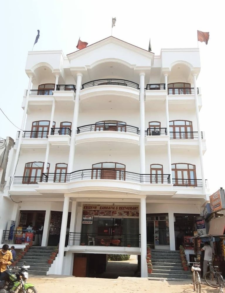 Hotel Krishan Kanhiya — hotel in Jaunpur