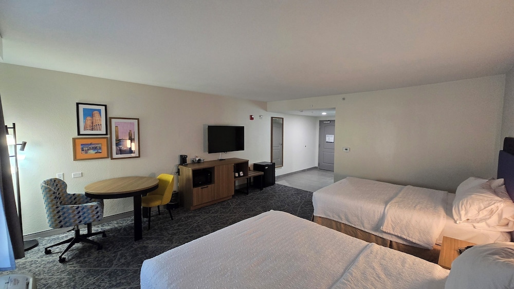 Hampton Inn & Suites Chicago Deer Park - photo 35