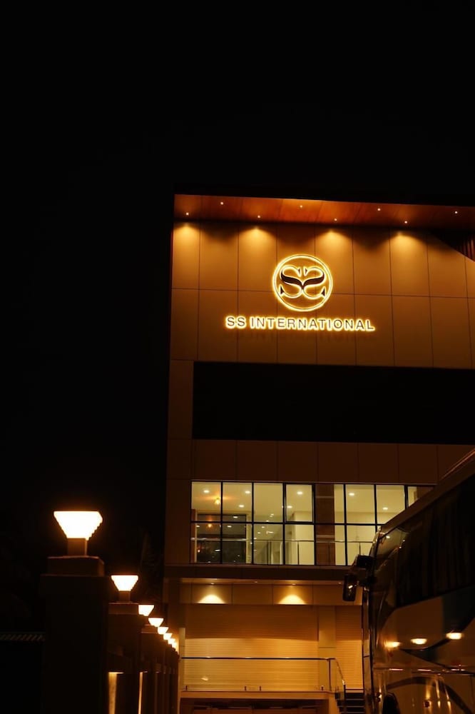 Hotel S S International in Somvarpet, India