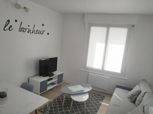 Charmant Logement a 2 Pas de la Plage — hotel in Le Portel