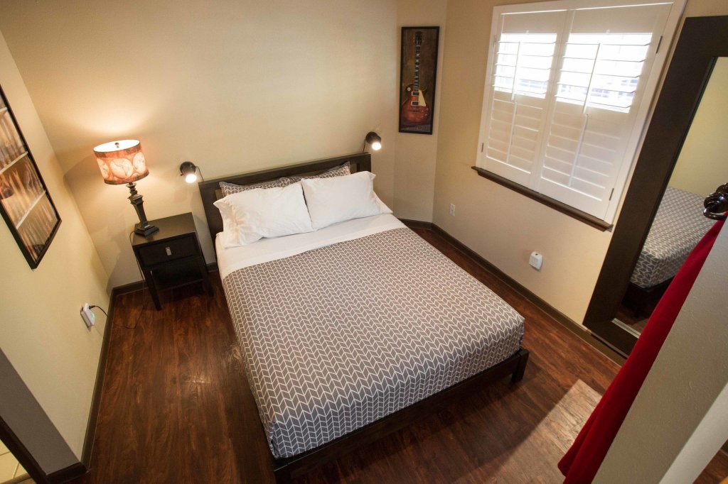 Residences at The Railyards Downtown Austin — Austin — photo 2