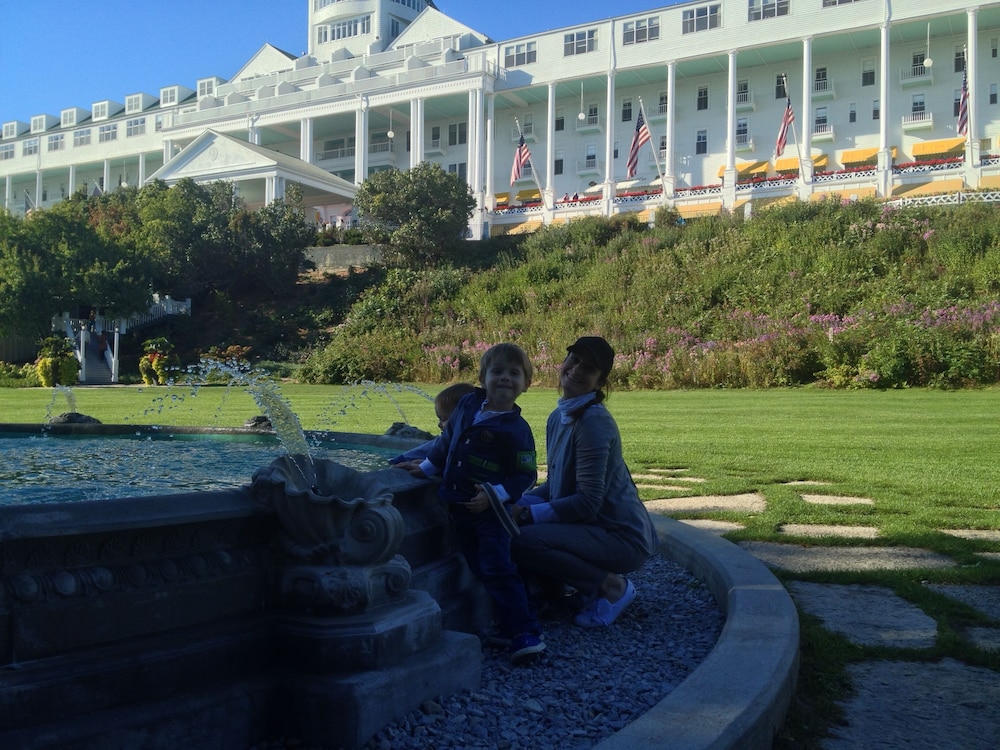 Parkside Inn Bridgeview - photo 38