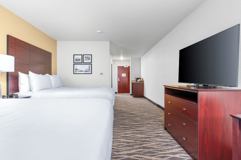 Cobblestone Hotel & Suites Lynden - photo 36