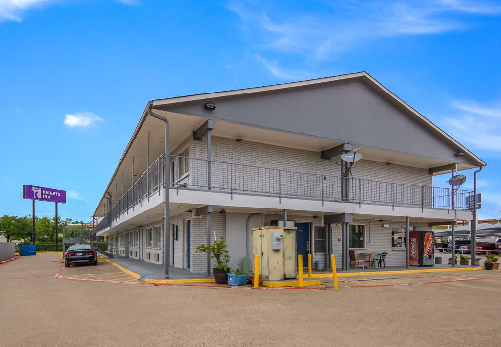 Knights Inn North Richland Hills - photo 19