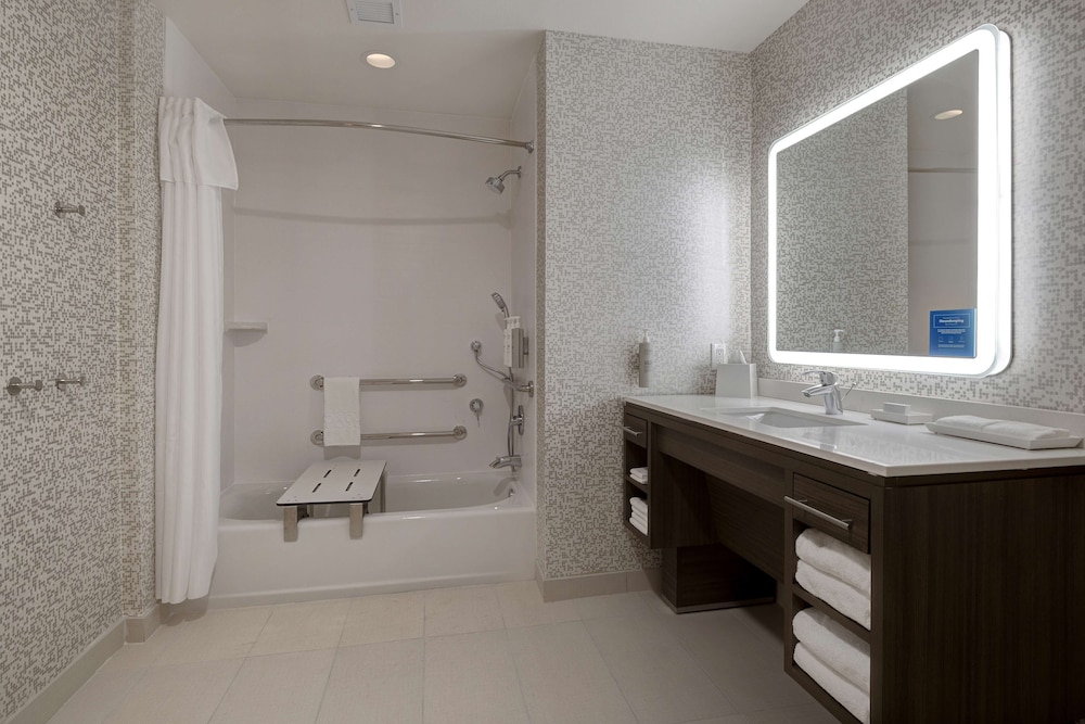 Home2 Suites by Hilton Redding - photo 29