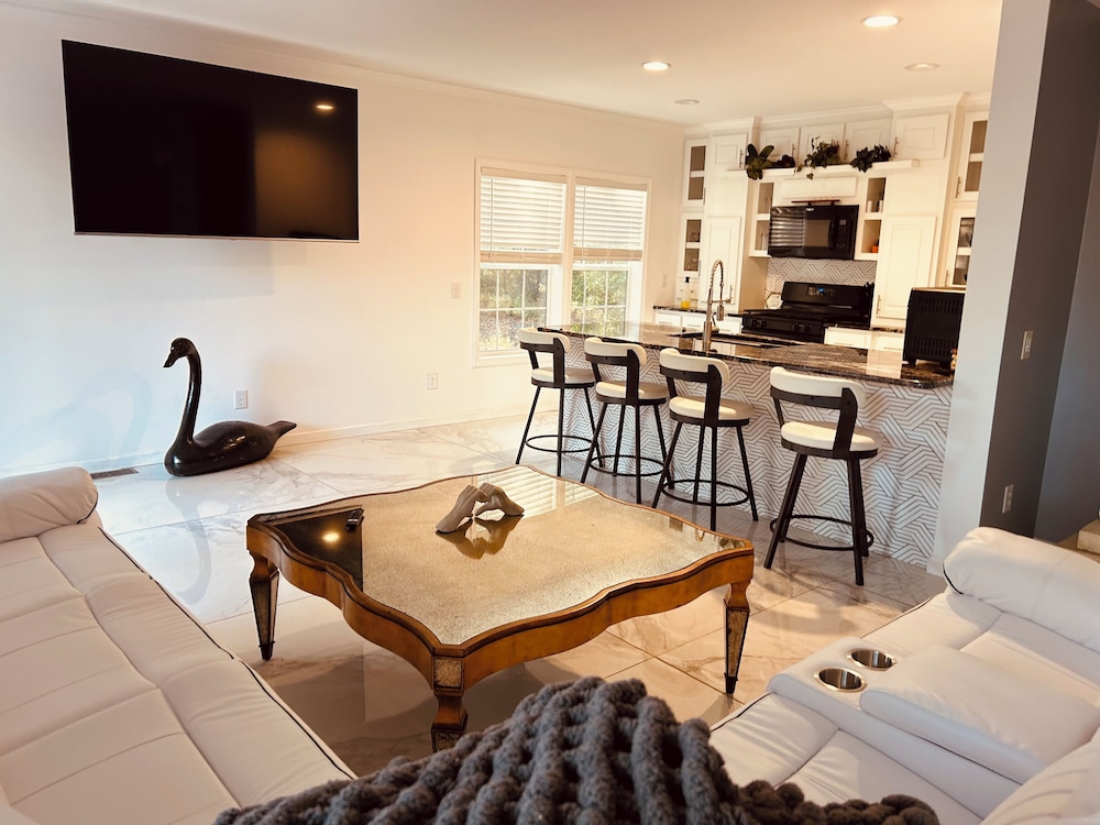 Swan Lake Resort Rentals - photo 125