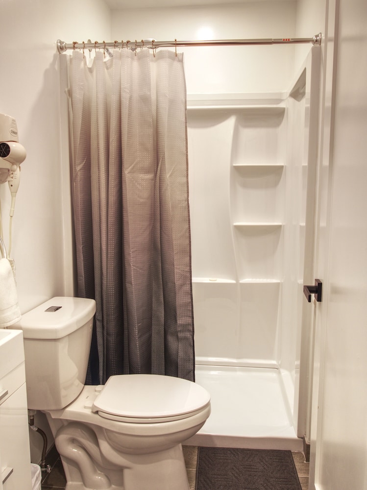 Vermont Suites - photo 21