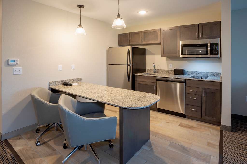 Grandstay Hotel and Suites Milbank - photo 7