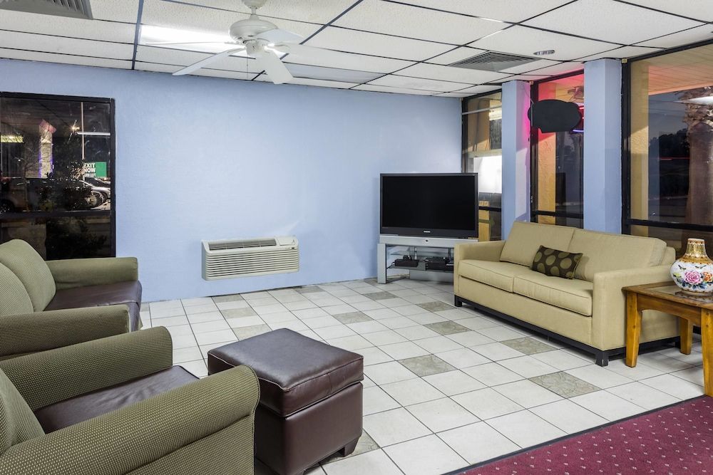 Travelodge by Wyndham Hardeeville - photo 14