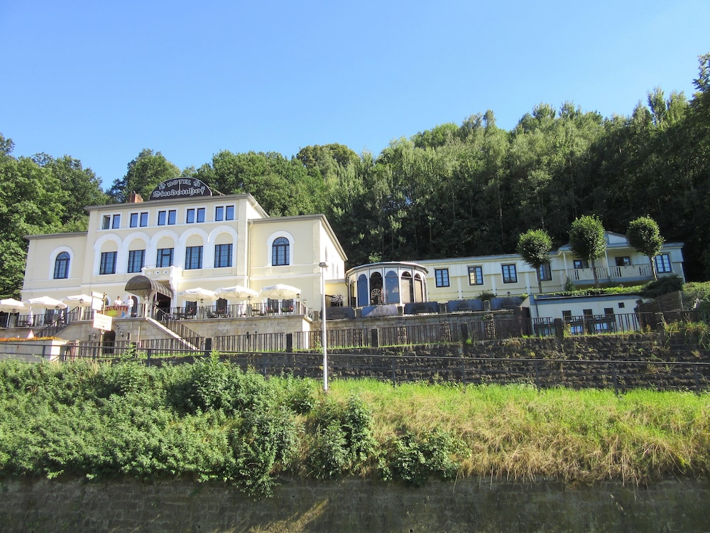 Hotel Lindenhof — hotel in Koenigstein
