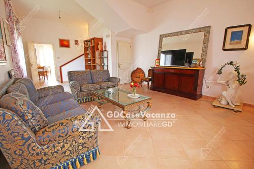 GD Case Vacanza Appartamento Signorile con Giardino a Tricase nel Cuore del Salento — 4-Star Luxury Hotel in Tricase, Italy