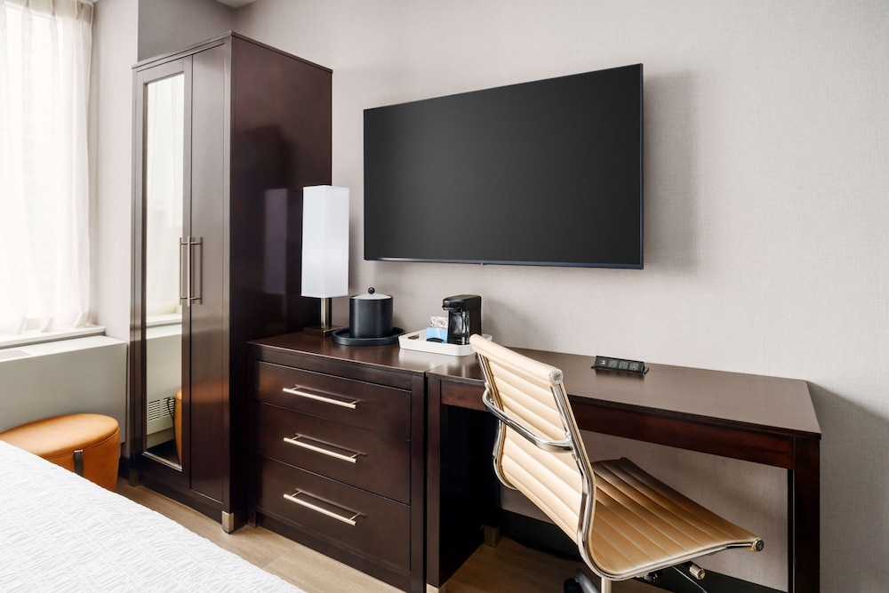 Hampton Inn Manhattan Times Square Central - photo 18