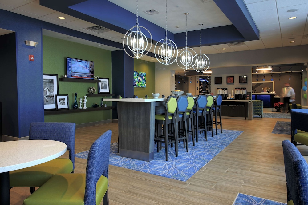 Hampton Inn West Plains - photo 4