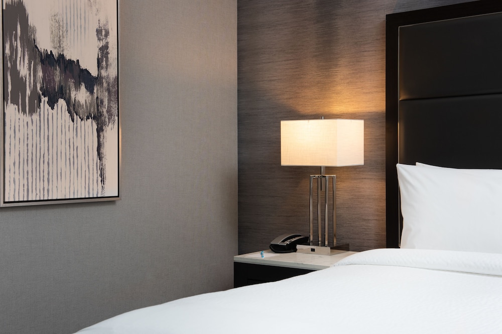 Fairfield Inn & Suites by Marriott Boston Waltham - photo 12