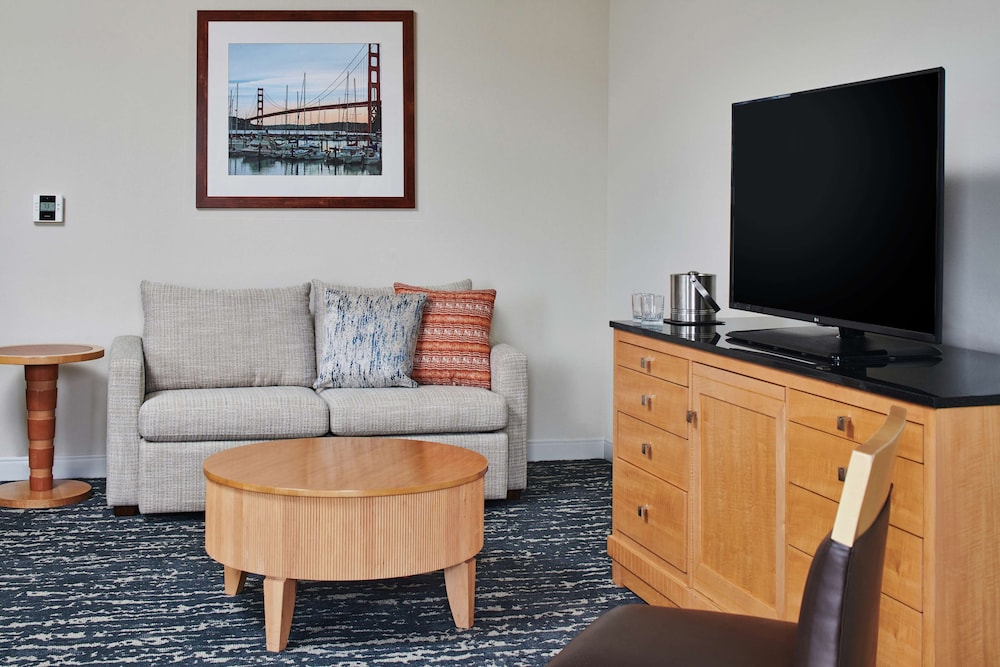 DoubleTree by Hilton Hotel Berkeley Marina - photo 35
