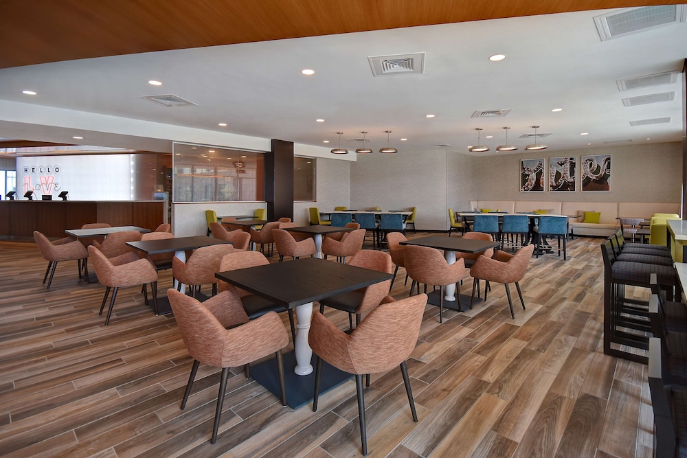 Home2 Suites by Hilton Las Vegas Convention Center - photo 54