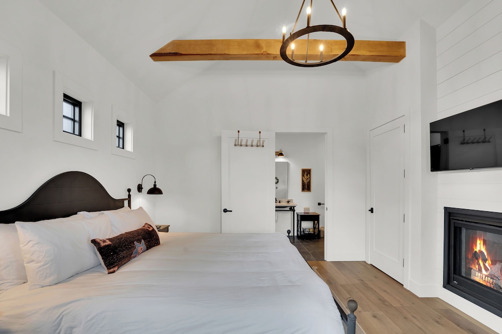 The Scout Boutique Cottages - photo 6