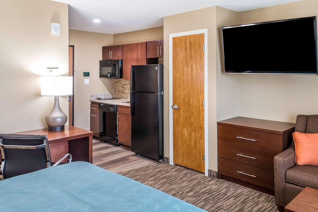 MainStay Suites Edinburg South - photo 12