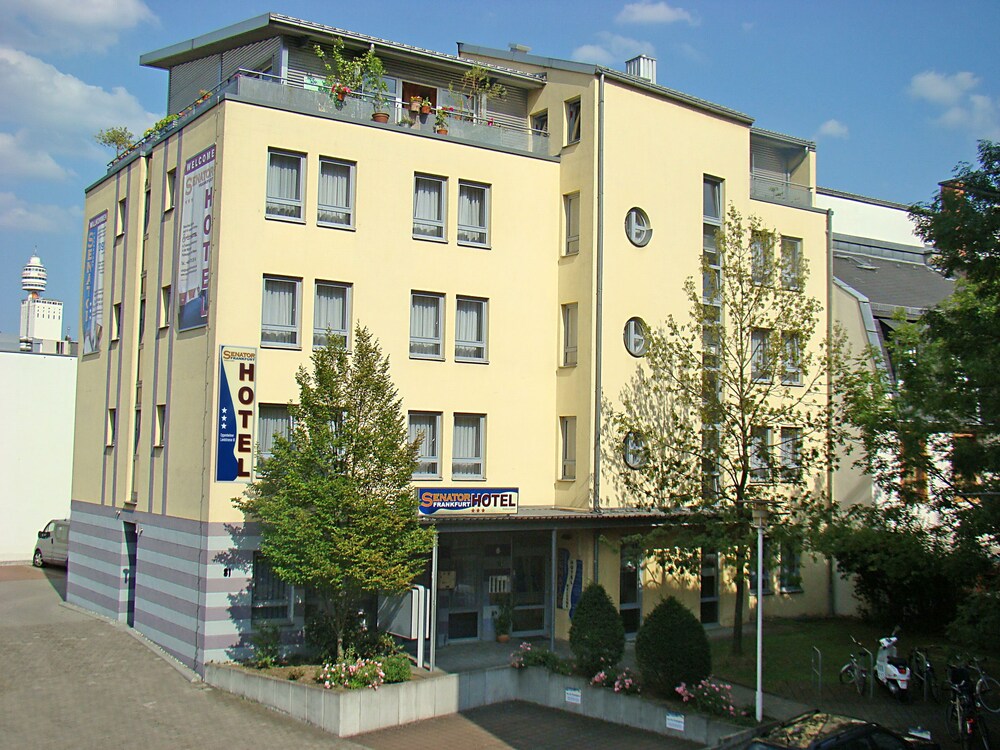 Senator Hotel Frankfurt pet-friendly hotel Frankfurt Am Main