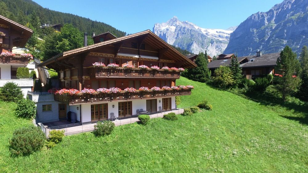 Apartment Bärgrose Griwa Rent Ag — 5-Star Luxury Hotel in Grindelwald, Switzerland