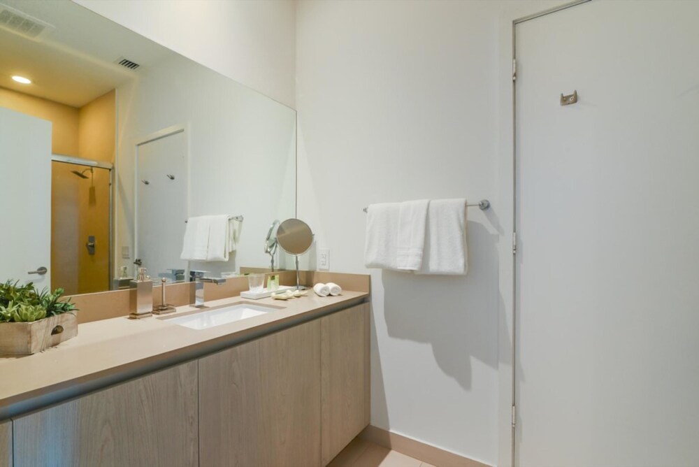 Contemporary Beach Resort Condos - photo 126