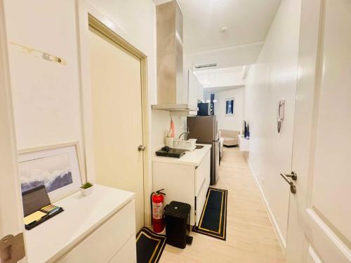 Dimple's nest at Azure North san fernando — hotel in Kayapa