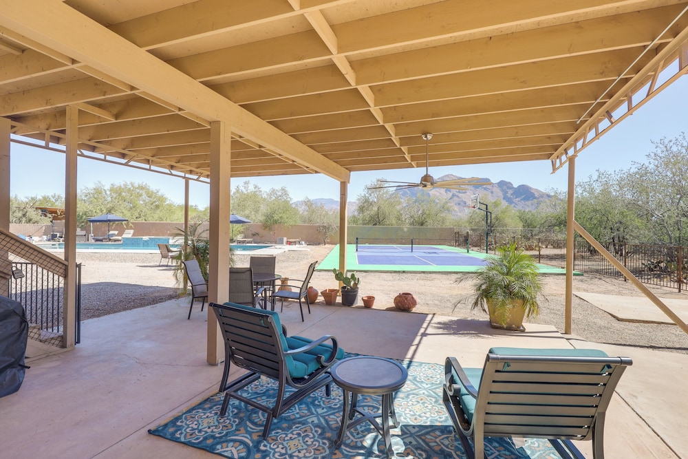 Oro Valley Retreat w Pool Spa & Rooftop Views - photo 18