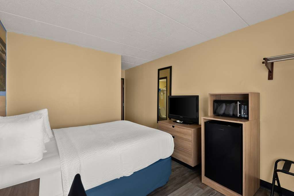 Days Inn by Wyndham Newton - photo 37
