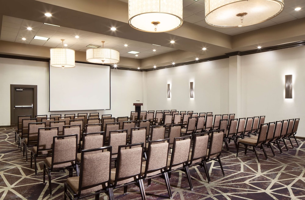 Embassy Suites by Hilton Philadelphia Airport - photo 55