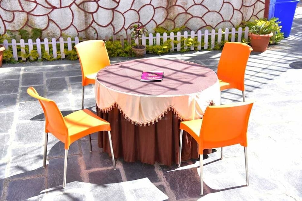 Hotel Rock Villa Dalhousie in Dalhousie, India