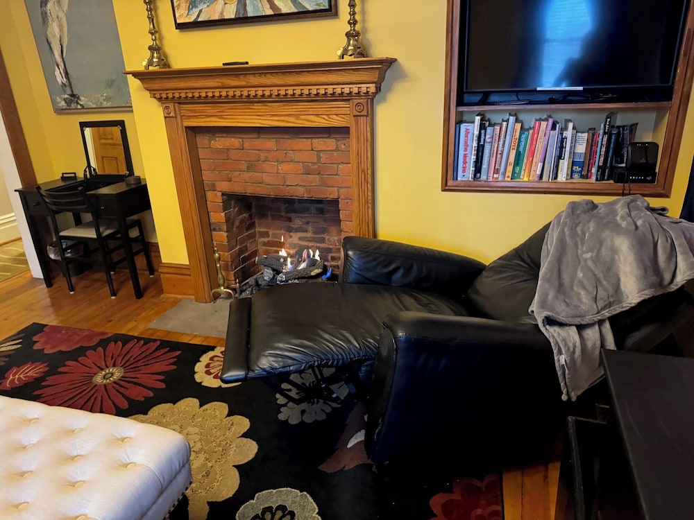 South Broadway Manor - photo 105