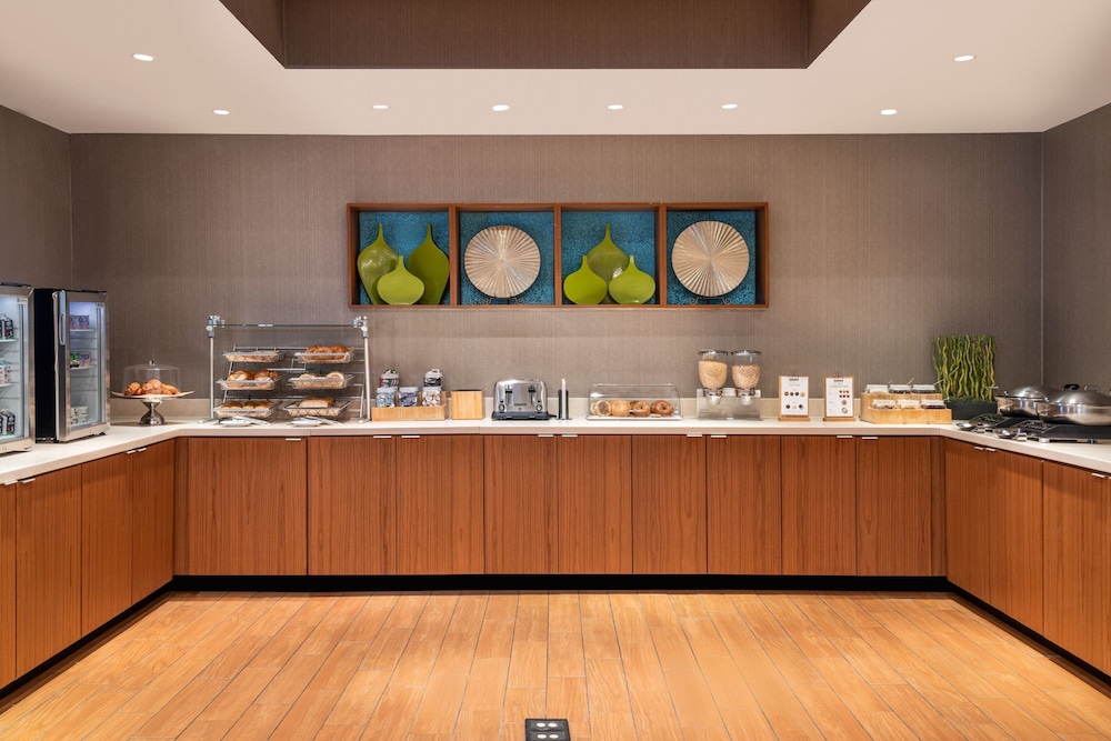 SpringHill Suites by Marriott West Mifflin - photo 19