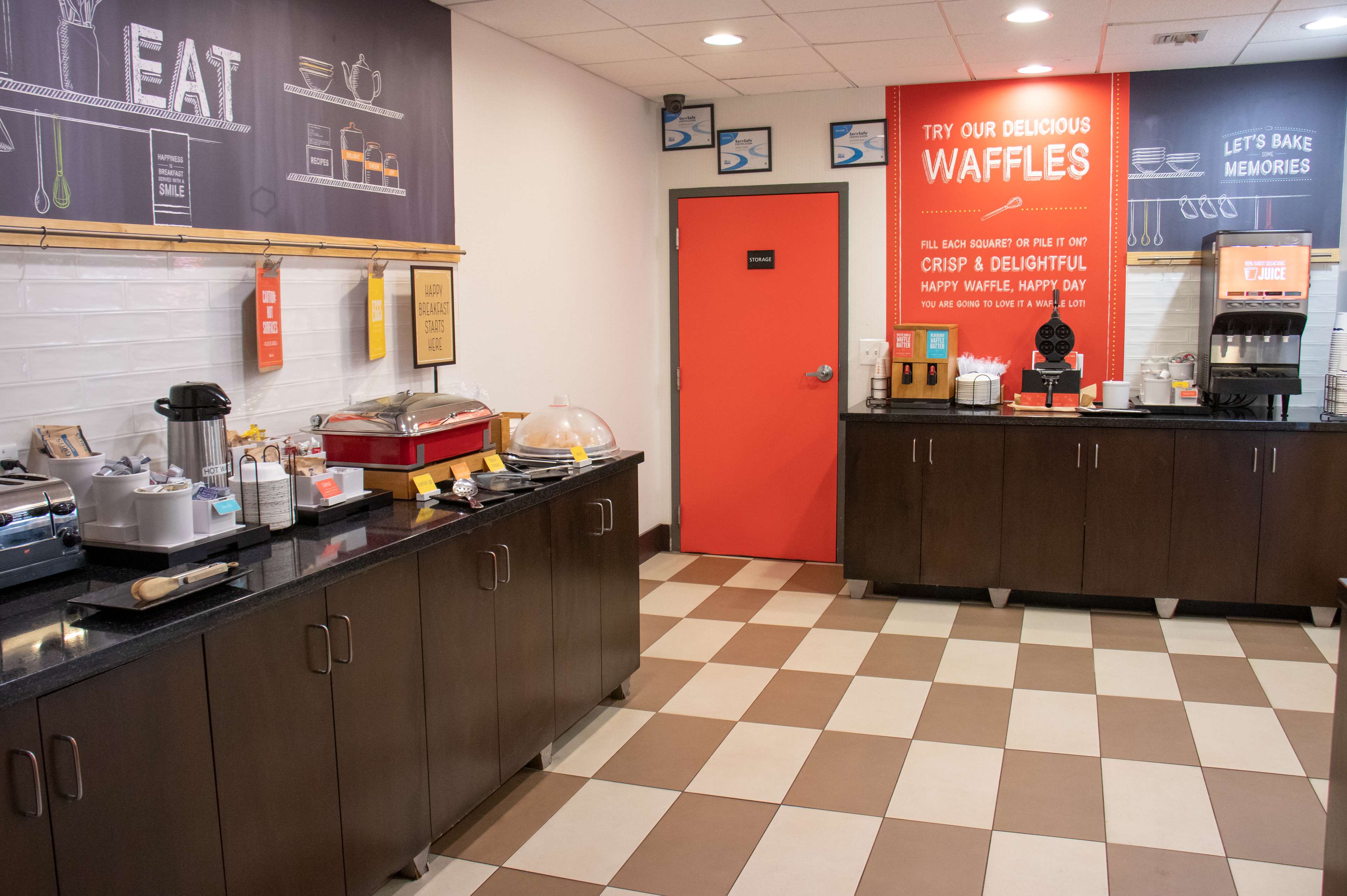 Hampton Inn Tuscaloosa East - photo 9