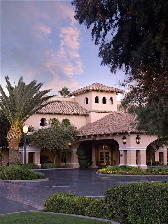 Harris Ranch Resort — hotel in Coalinga
