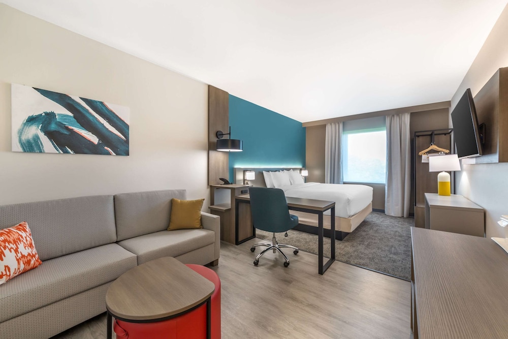 Comfort Suites Fort Myers East I 75 - photo 11