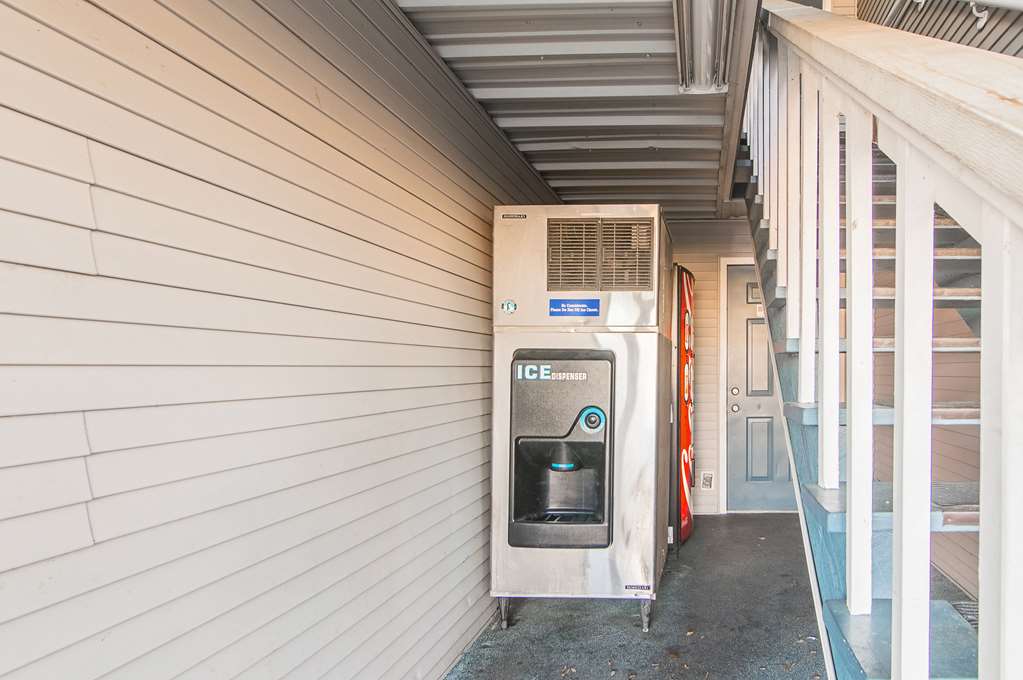 Motel 6 Paris TX - photo 21