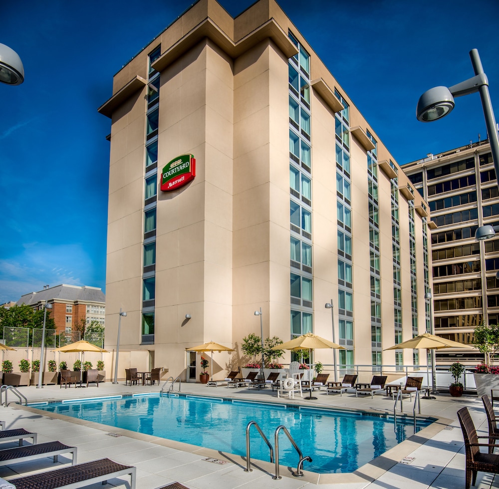 Courtyard by Marriott Bethesda Chevy Chase - photo 15