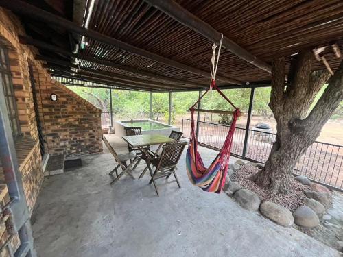 Hello Kruger Hideaway - carbon neutral hotel in Unknown City
