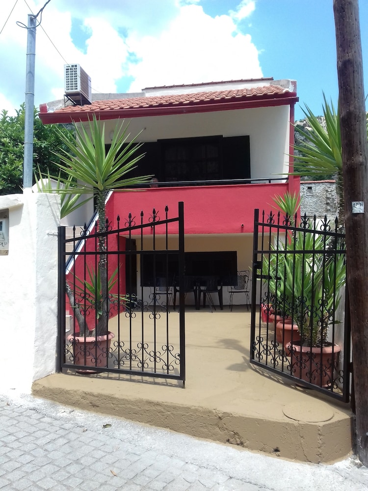 Maisonette Maria for tranquility. Sykia Chalkidikis — 4-Star Luxury Hotel in Sykia, Greece