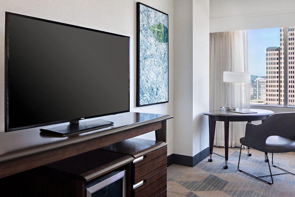 Sheraton Dallas Hotel - photo 17