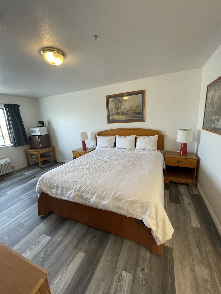 Quality Inn Carlin - photo 14