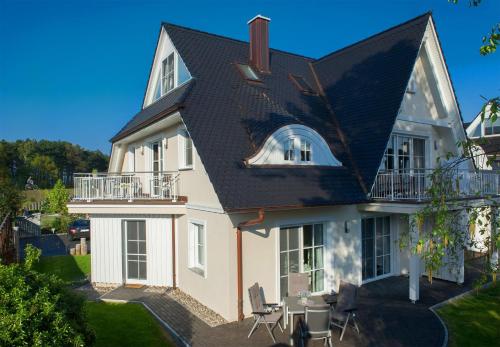 Haus Kranichsruh Wohnung 2_1 _Moew — 4-Star Luxury Hotel in Zingst, Germany