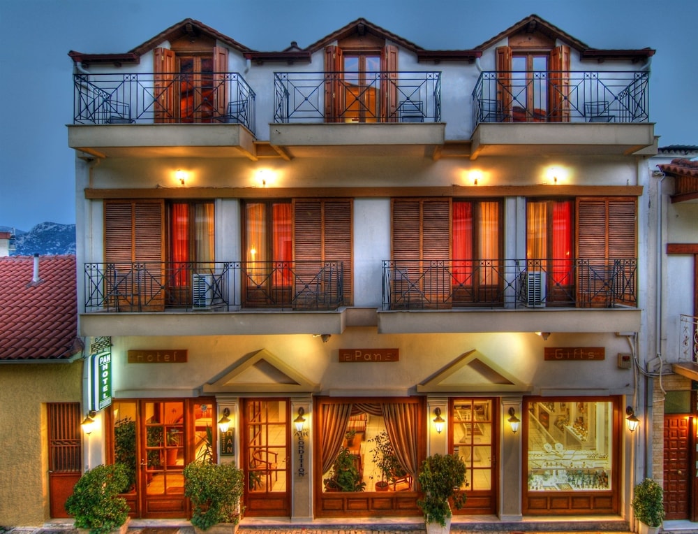 Pan Hotel - last minute hotel in Delphi