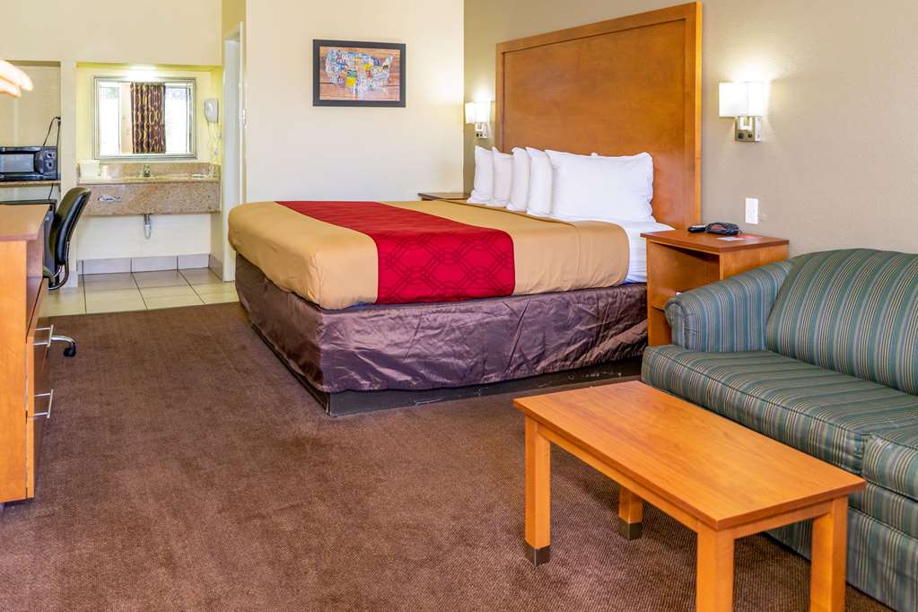 Park Inn by Radisson Weldon Roanoke Rapids - photo 11