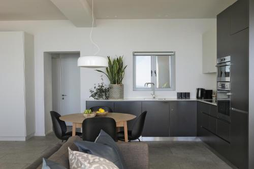 Spacious Studio Apartment Number 4702