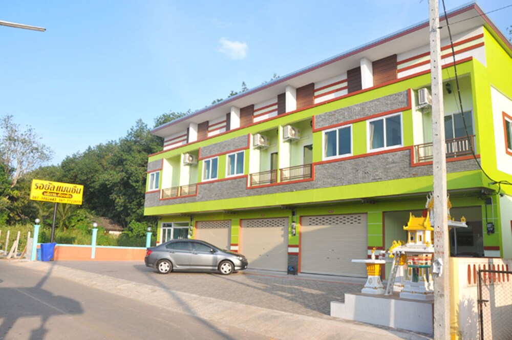 Royal Mansion - last minute hotel in Surat Thani