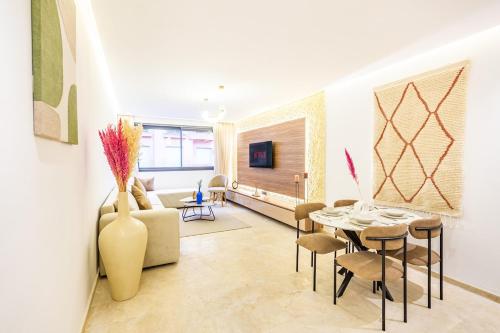 Central Gueliz 1 bedroom apartment — 4-Star Luxury Hotel in Marrakesh, Morocco